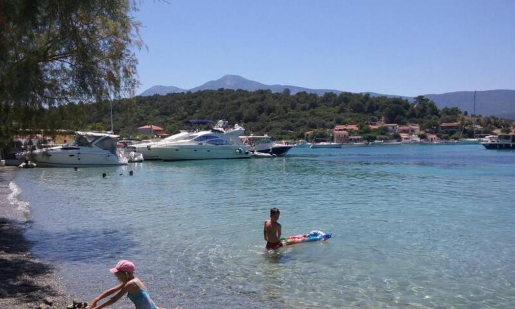 "Patra'S" Apartments Patra Poseidonion Bagian luar foto