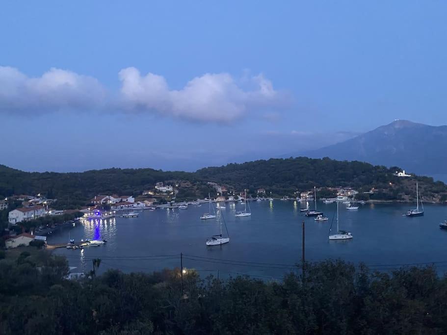"Patra'S" Apartments Patra Poseidonion Bagian luar foto